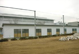 システム建築施工事例:部室、倉庫1